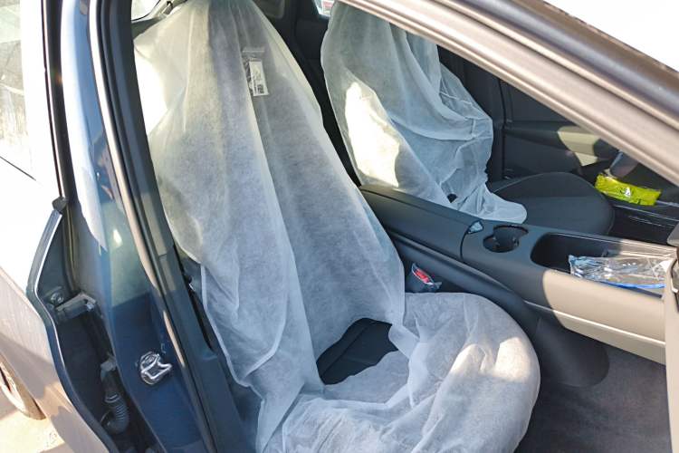 Used Volkswagen ID.UNYX 2025 Pure Model Right Front Seat