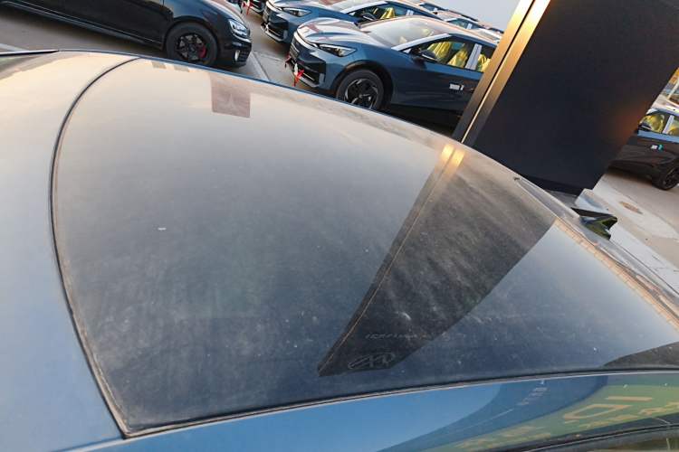 Used Volkswagen ID.UNYX 2025 Pure Model Roof