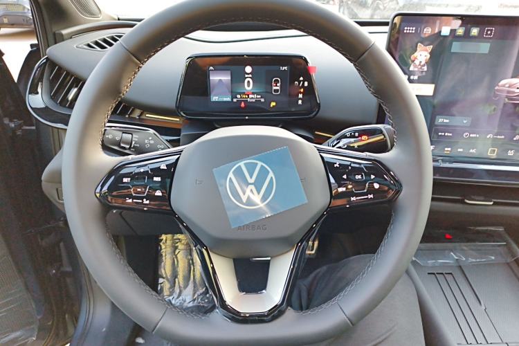 Used Volkswagen ID.UNYX 2025 Pure Model Steering Wheel