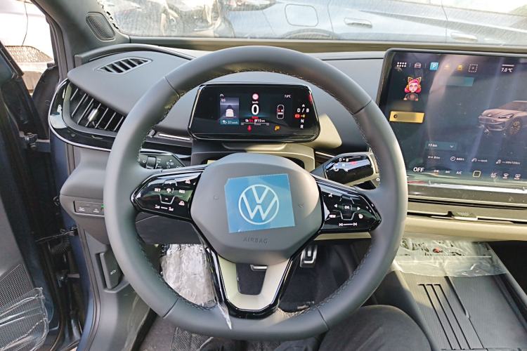 Used Volkswagen ID.UNYX 2025 Pure Model Steering Wheel