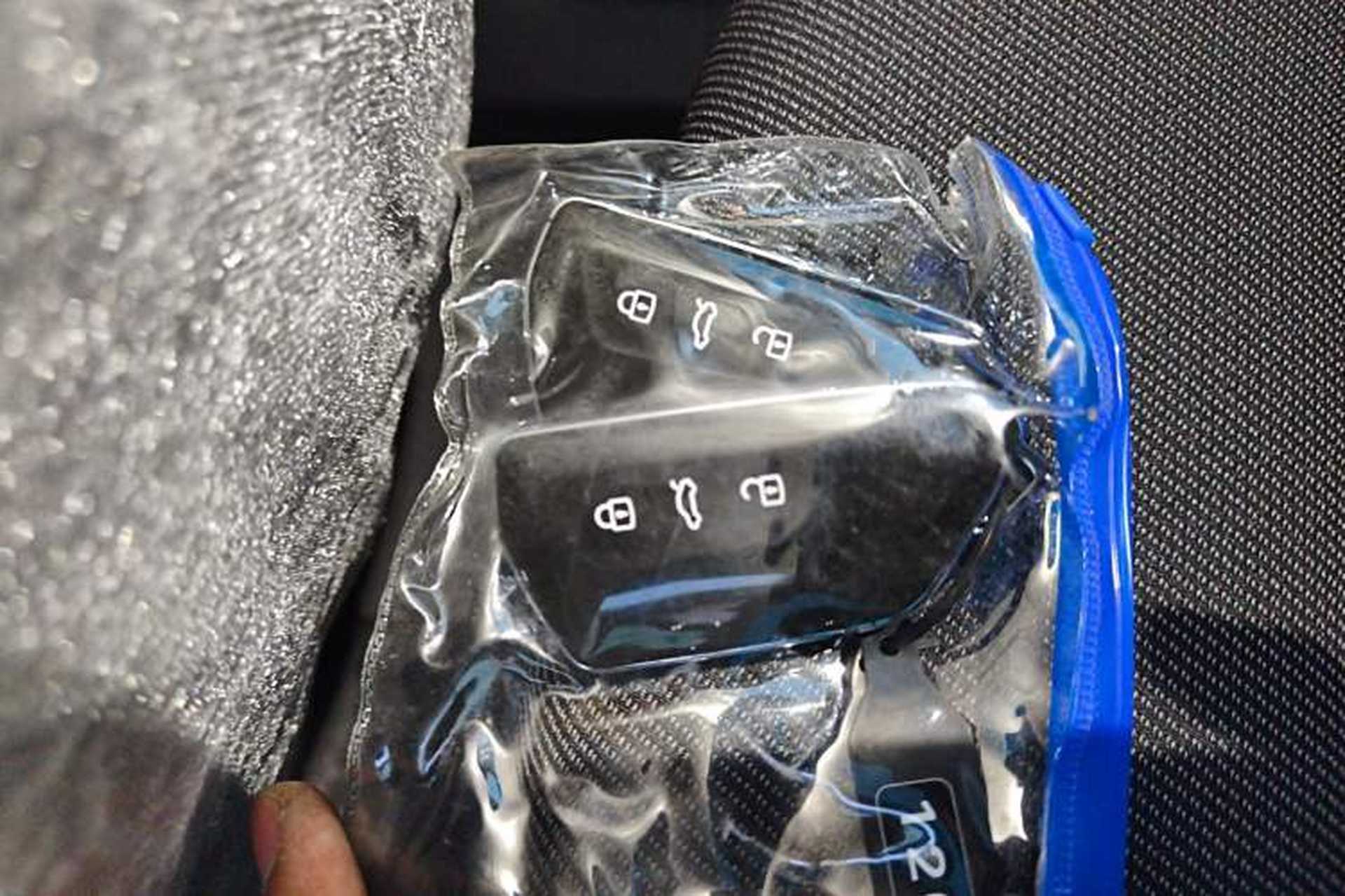 Used Volkswagen ID.UNYX 2025 Pure Model Vehicle Key