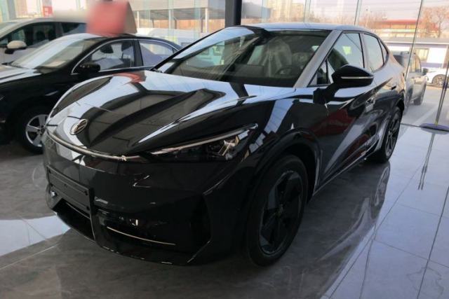 Used Volkswagen ID.UNYX 2025 Pure Model