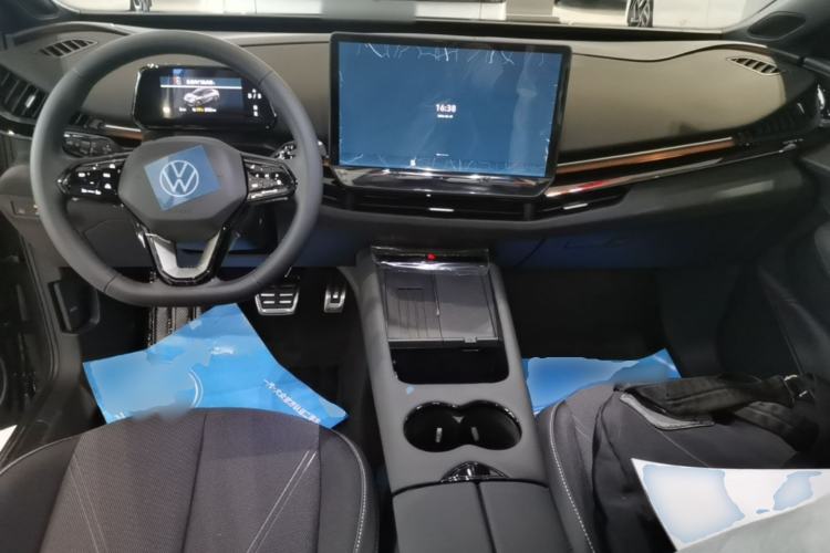 Used Volkswagen ID.UNYX 2025 Pure Model Center Console