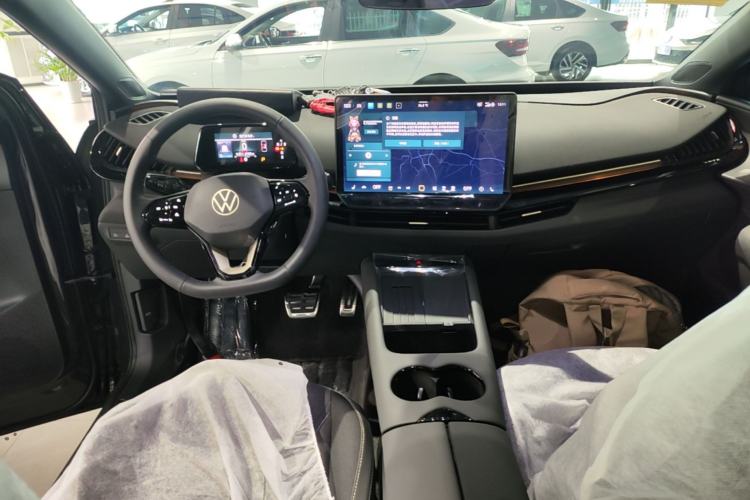 Used Volkswagen ID.UNYX 2025 Pure Model Center Console