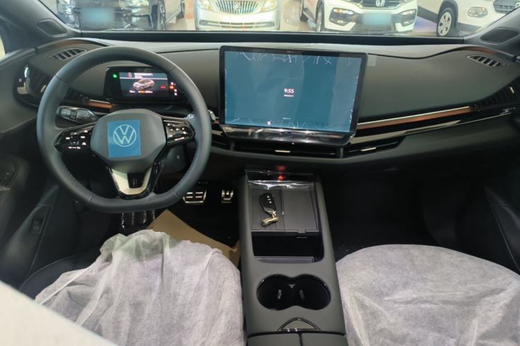 Used Volkswagen ID.UNYX 2025 Pure Model Center Console