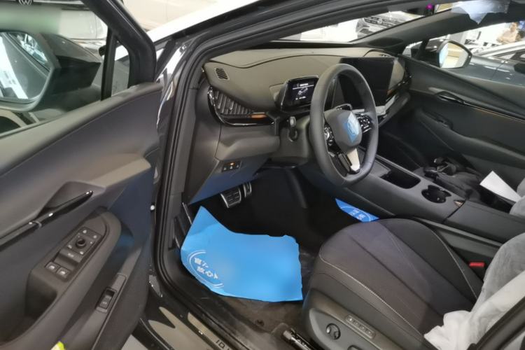 Used Volkswagen ID.UNYX 2025 Pure Model Driver Seat