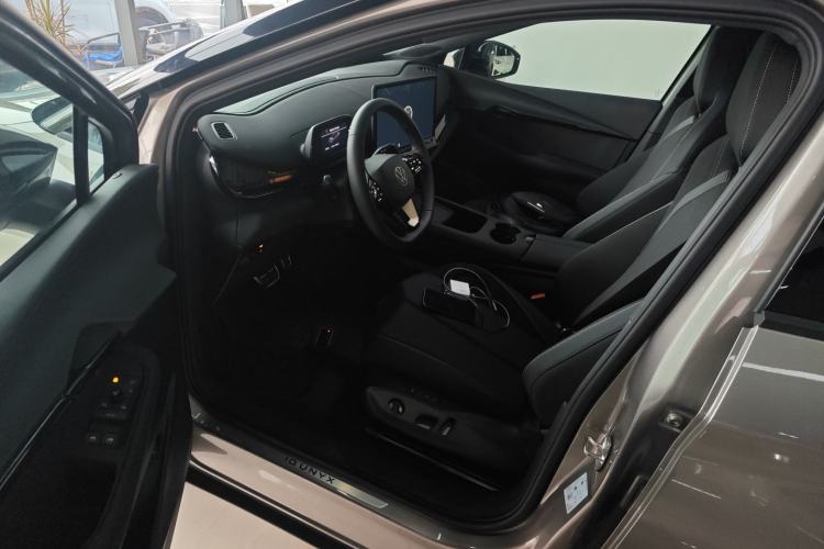 Used Volkswagen ID.UNYX 2025 Pure Model Driver Seat