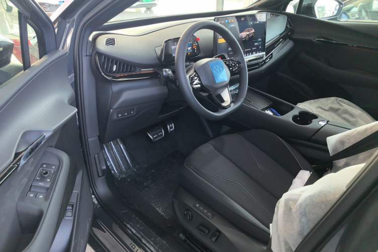 Used Volkswagen ID.UNYX 2025 Pure Model Driver Seat