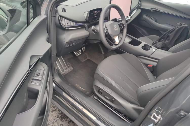 Used Volkswagen ID.UNYX 2025 Pure Model Driver Seat