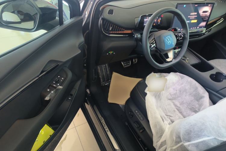 Used Volkswagen ID.UNYX 2025 Pure Model Driver Seat