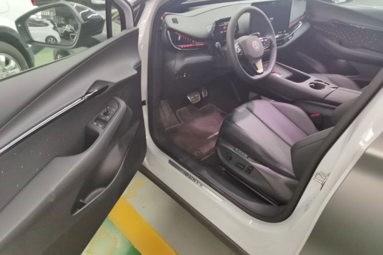 Used Volkswagen ID.UNYX 2025 Ultra Model Driver Seat