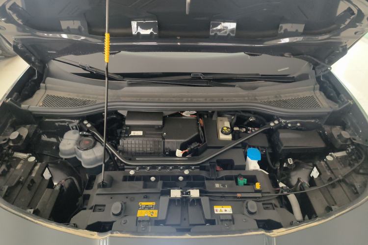 Used Volkswagen ID.UNYX 2025 Pure Model Engine Bay