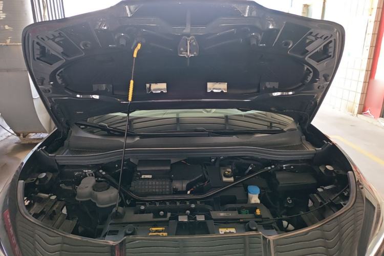 Used Volkswagen ID.UNYX 2025 Pure Model Engine Bay