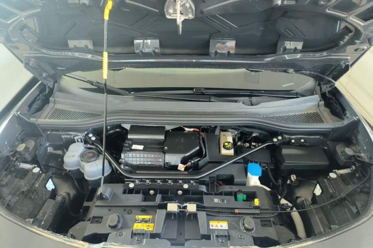 Used Volkswagen ID.UNYX 2025 Pure Model Engine Bay