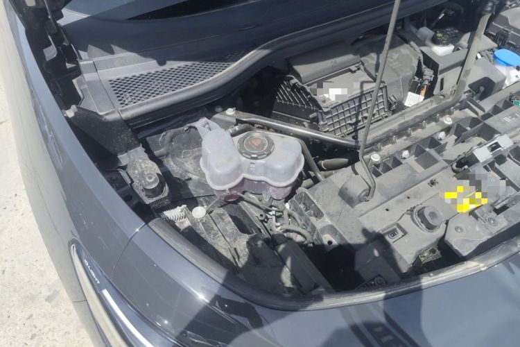 Used Volkswagen ID.UNYX 2025 Pure Model Engine Bay Right