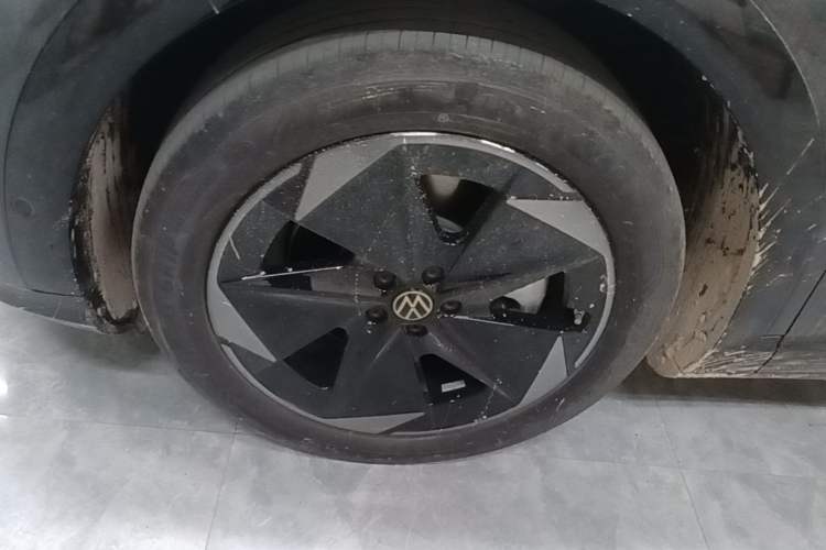 Used Volkswagen ID.UNYX 2025 Pure Model Exterior 4