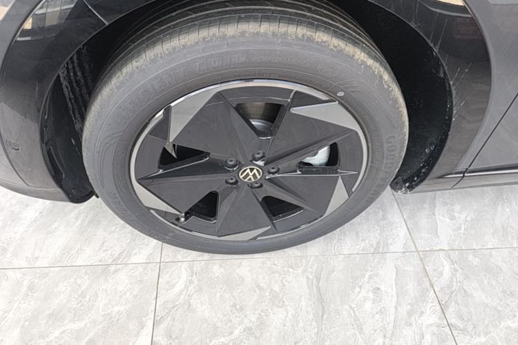 Used Volkswagen ID.UNYX 2025 Pure Model Exterior 4