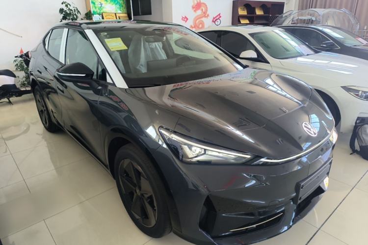 Used Volkswagen ID.UNYX 2025 Pure Model Front Right 45 Deg