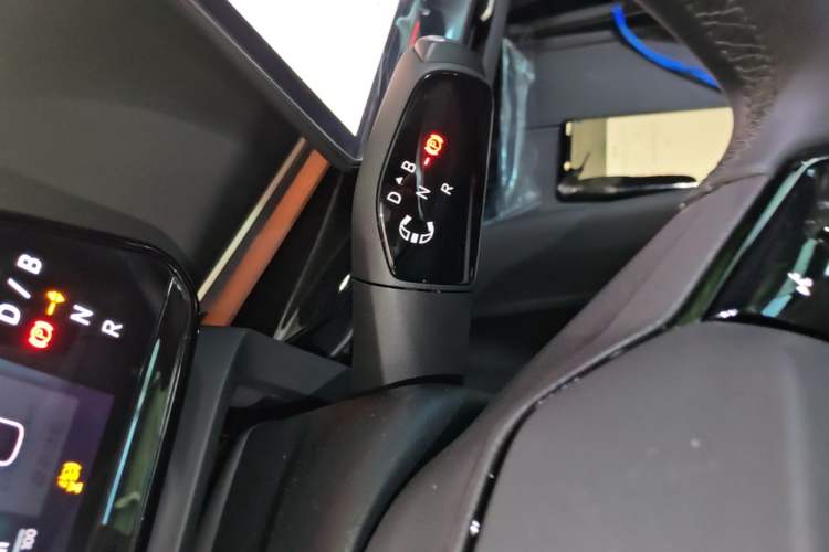 Used Volkswagen ID.UNYX 2025 Pure Model Gear Lever