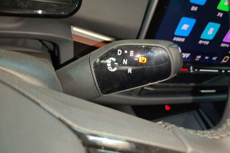 Used Volkswagen ID.UNYX 2025 Pure Model Gear Lever