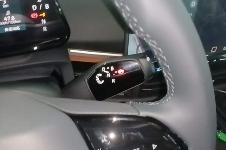 Used Volkswagen ID.UNYX 2025 Pure Model Gear Lever