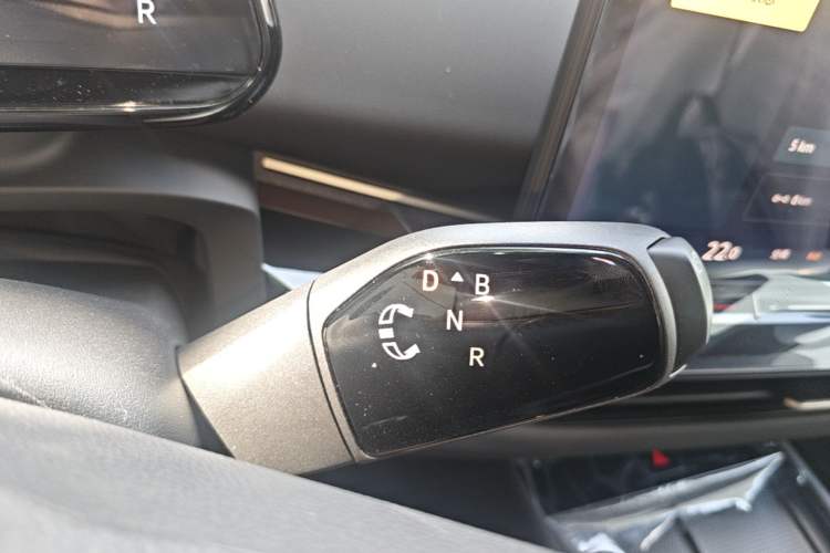 Used Volkswagen ID.UNYX 2025 Pure Model Gear Lever