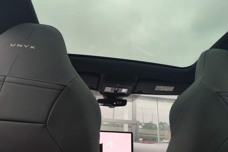 Used Volkswagen ID.UNYX 2025 Pure Model Headliner