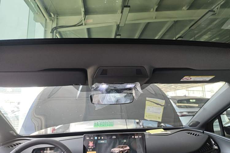 Used Volkswagen ID.UNYX 2025 Pure Model Headliner