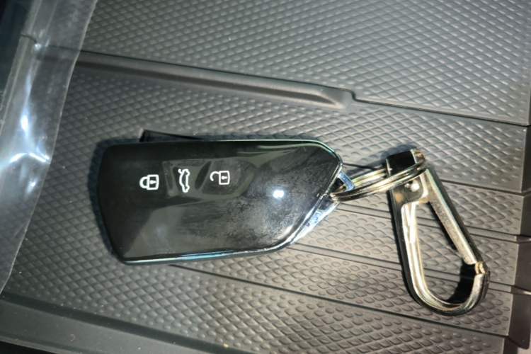 Used Volkswagen ID.UNYX 2025 Pure Model Interior 1