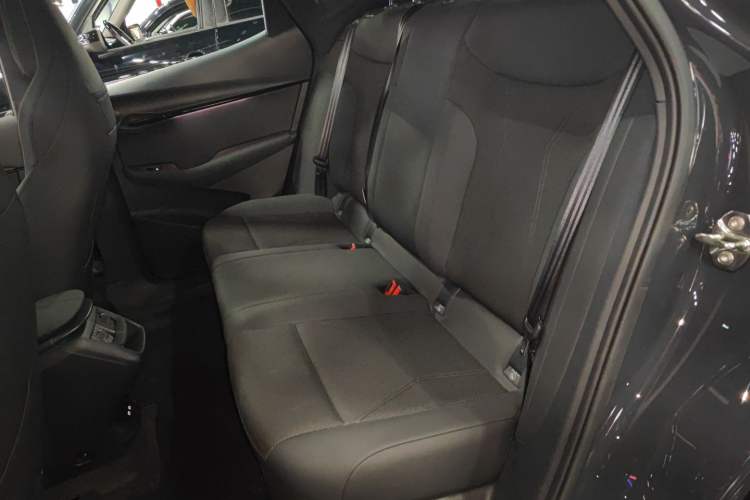 Used Volkswagen ID.UNYX 2025 Pro model Interior 4