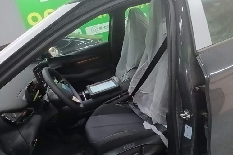 Used Volkswagen ID.UNYX 2025 Pure Model Left Front Seat