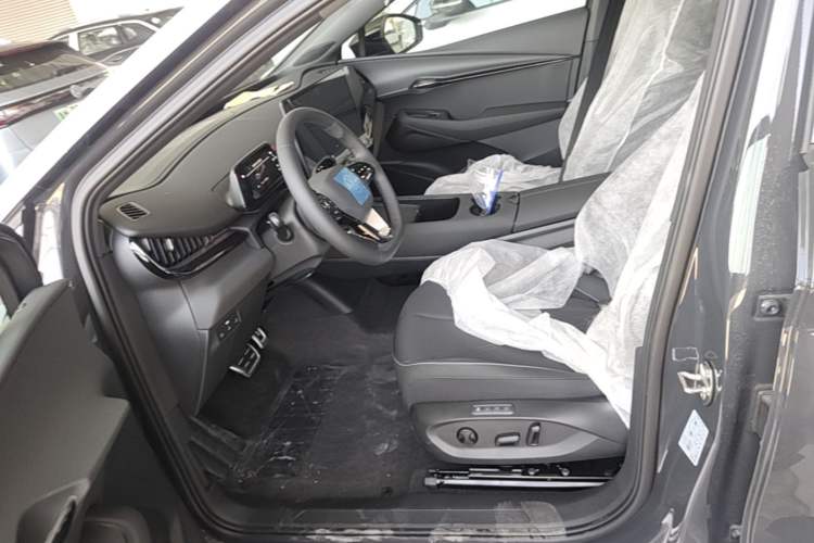 Used Volkswagen ID.UNYX 2025 Pure Model Left Front Seat