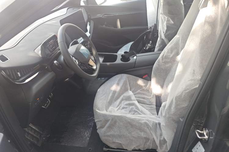 Used Volkswagen ID.UNYX 2025 Pure Model Left Front Seat
