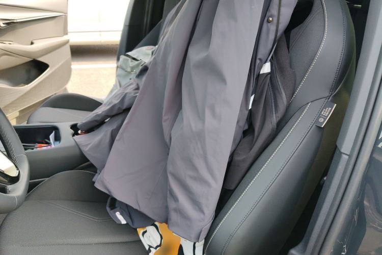 Used Volkswagen ID.UNYX 2025 Pure Model Left Front Seat