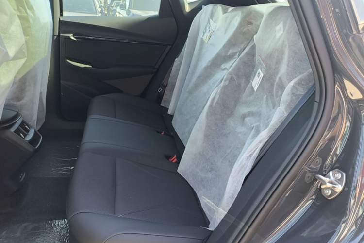 Used Volkswagen ID.UNYX 2025 Pure Model Left Rear Seat
