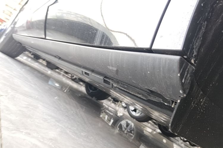 Used Volkswagen ID.UNYX 2025 Pure Model Left Side Sill