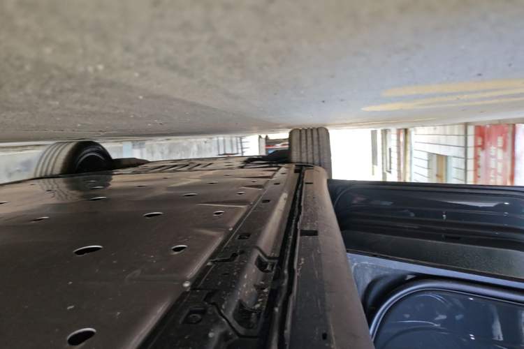 Used Volkswagen ID.UNYX 2025 Pure Model Left Side Sill