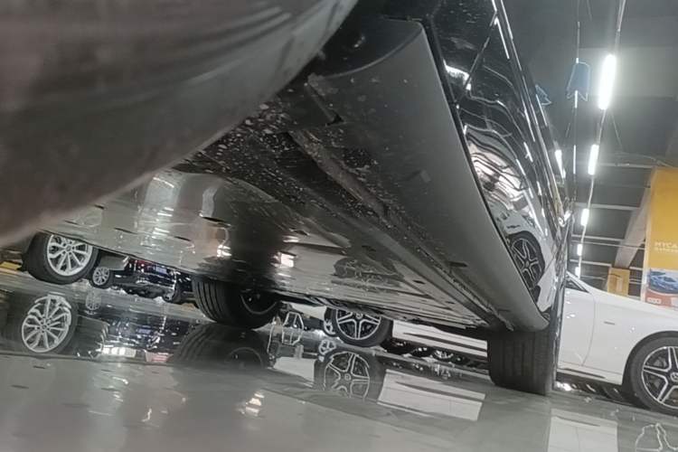 Used Volkswagen ID.UNYX 2025 Pure Model Left Side Sill