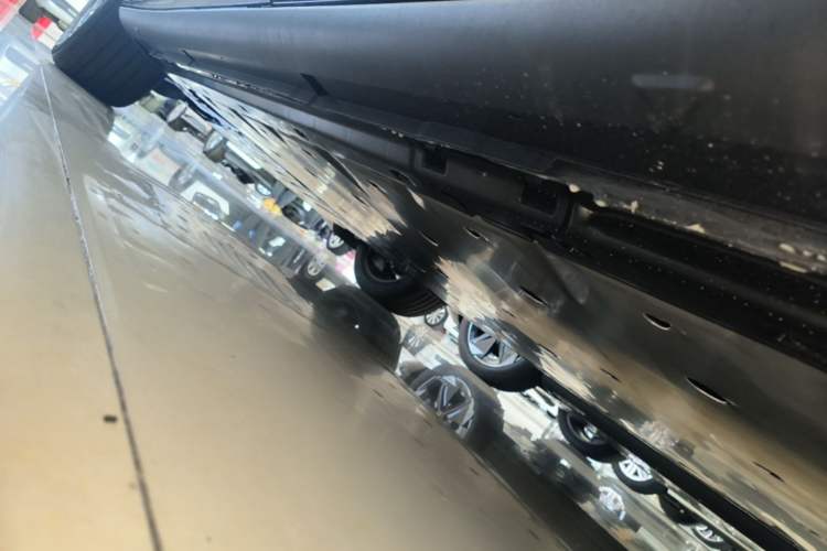 Used Volkswagen ID.UNYX 2025 Pure Model Left Side Sill