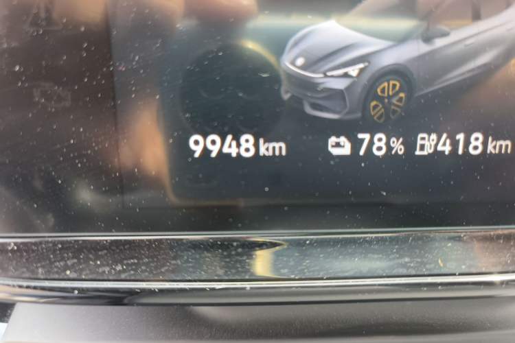 Used Volkswagen ID.UNYX 2025 Ultra Model Odometer Close Up