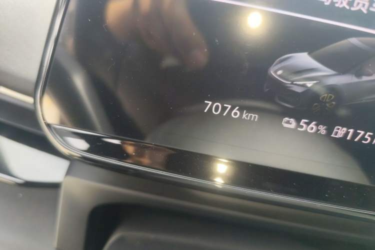 Used Volkswagen ID.UNYX 2025 Pure Model Odometer Close Up
