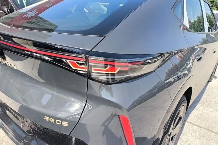 Used Volkswagen ID.UNYX 2025 Pure Model Right Rear Taillight