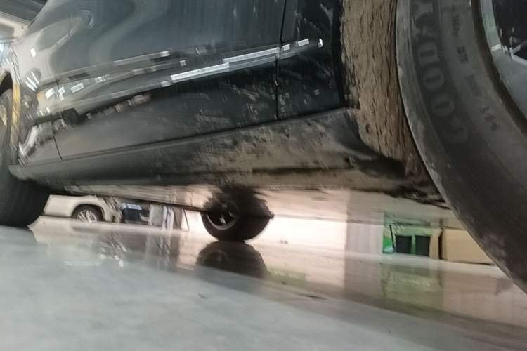 Used Volkswagen ID.UNYX 2025 Pure Model Right Side Sill