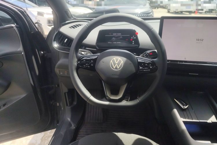 Used Volkswagen ID.UNYX 2025 Pure Model Steering Wheel