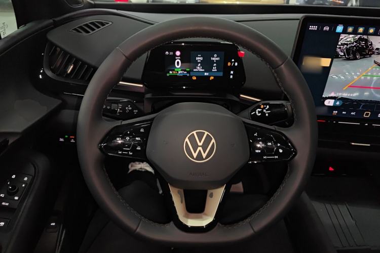 Used Volkswagen ID.UNYX 2025 Pro model Steering Wheel
