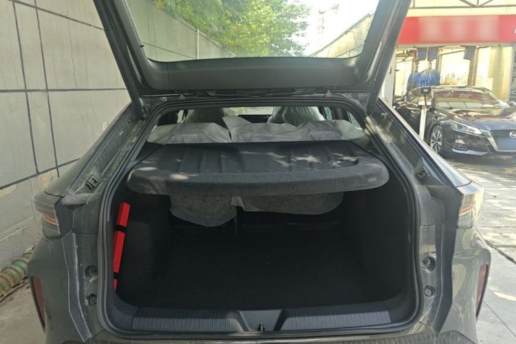 Used Volkswagen ID.UNYX 2025 Pure Model Trunk