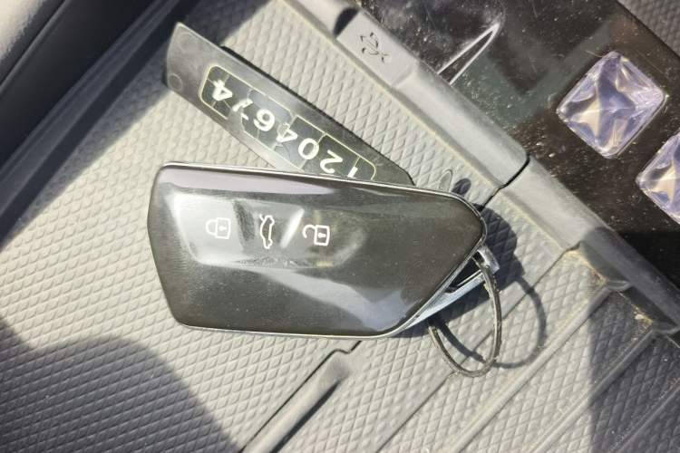 Used Volkswagen ID.UNYX 2025 Ultra Model Vehicle Key