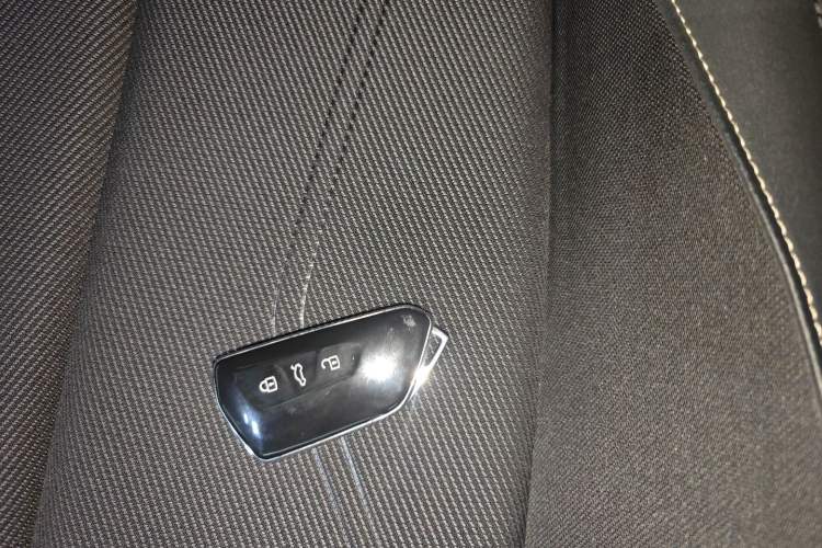 Used Volkswagen ID.UNYX 2025 Pure Model Vehicle Key