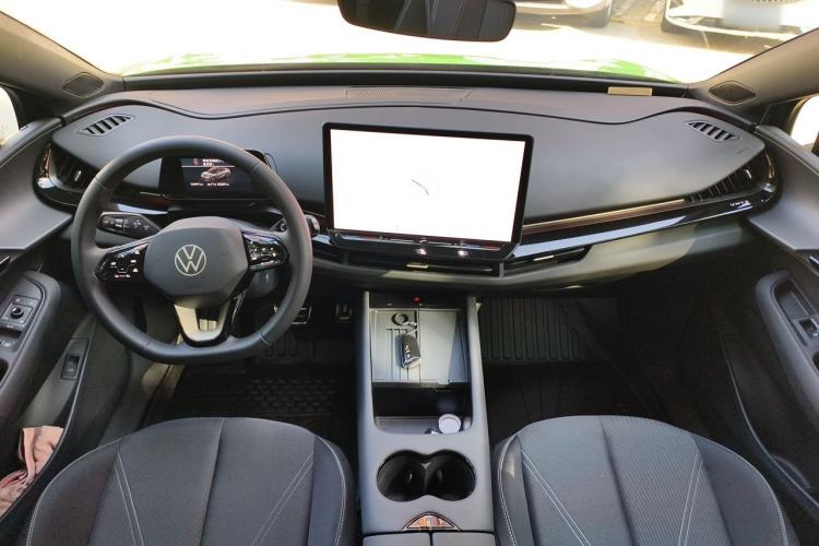 Used Volkswagen ID.UNYX 2025 Pure Model Center Console