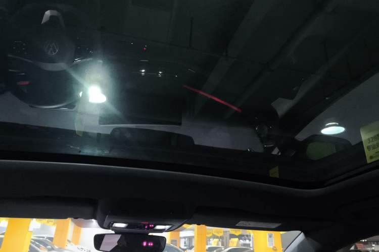 Used Volkswagen ID.UNYX 2025 Pure Model Headliner